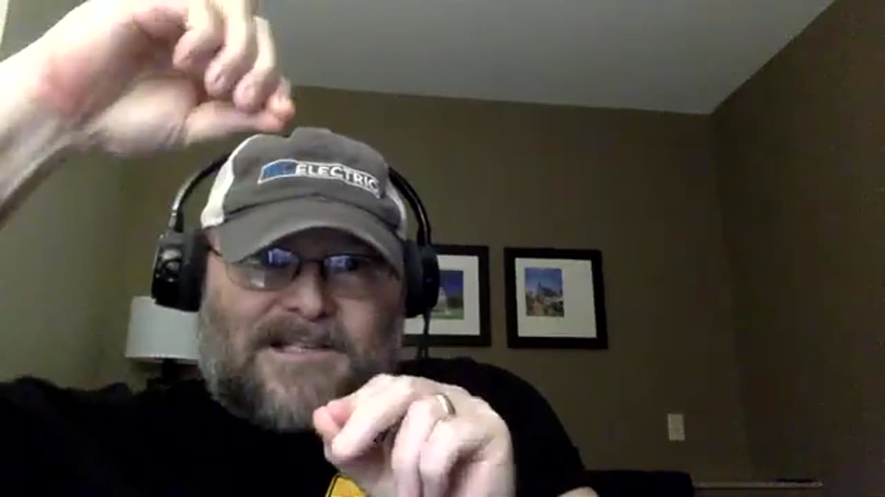 Apr06B:Fire will burst forth into the Shroud of Jesus. Woe! The linen cloth is awe-inspiring! Faith.