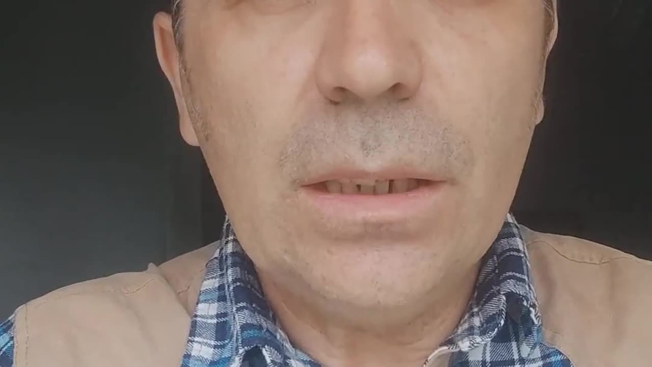 Nimfomania si exhibiţionismul: 2 excepţii de la principiul sexual selectiv feminin