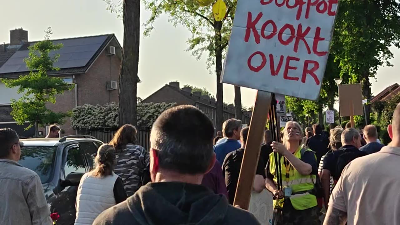 Tocht tegen de stilte Uden 2 mei 2025 1/2