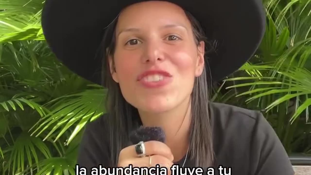 😘 ☝️#Cada 🫰#Que 🗣#Hablan 😜#Mal de 👤#Uno la 💎#Abundancia 💧#Fluye 🌦#Hacia 🫂#Nosotros.👍🏻