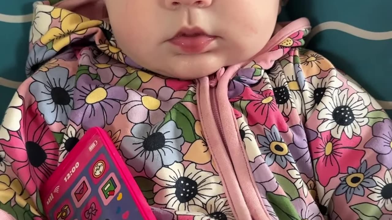 baby kayla’s hello kitty toy phone fun time 📞🐱