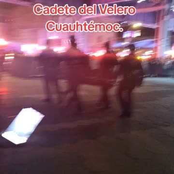 Mueren personas que estaban en el Buque Cuauhtémoc de México.