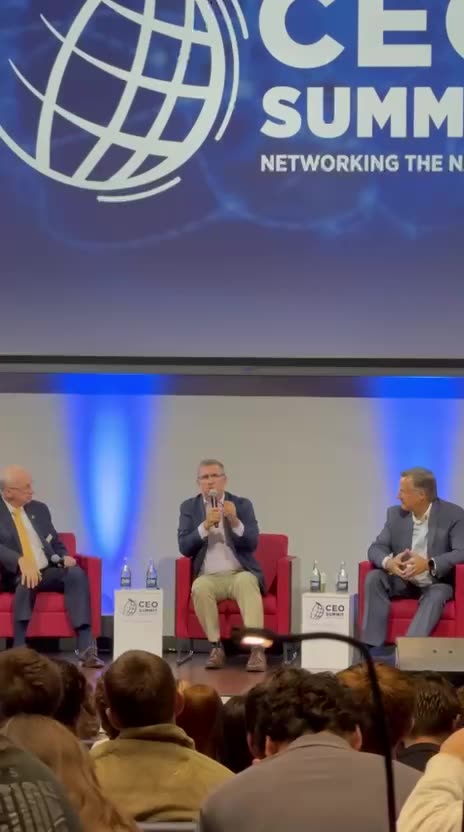 Here is what General Flynn said about Pastor Artur Pawlowski in Virginia.