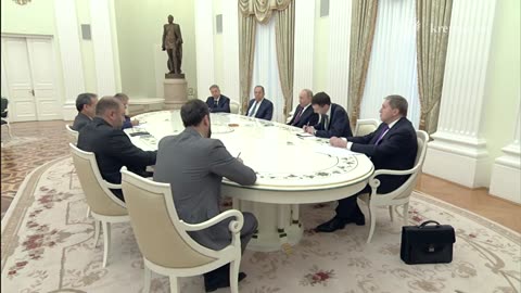 Владимир Путин принимает в Кремле Министра иностранных дел Исламской Республики Иран Аббаса Аракчи