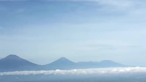 "The Majestic Peaks of the Himalayas: Nature’s Grand Masterpiece"