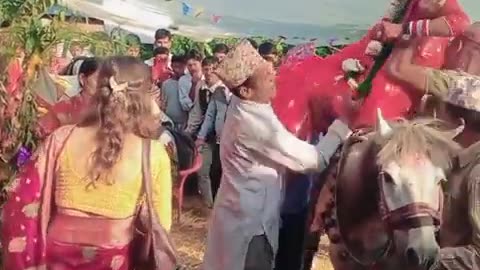 💔😭 Heartbreaking Bride Breaks Down at Wedding | FunFM
