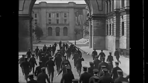 Buster Keaton’s Craziest Police Chase: Escaping 500 Cops with Style #comedy #realstunt #cops