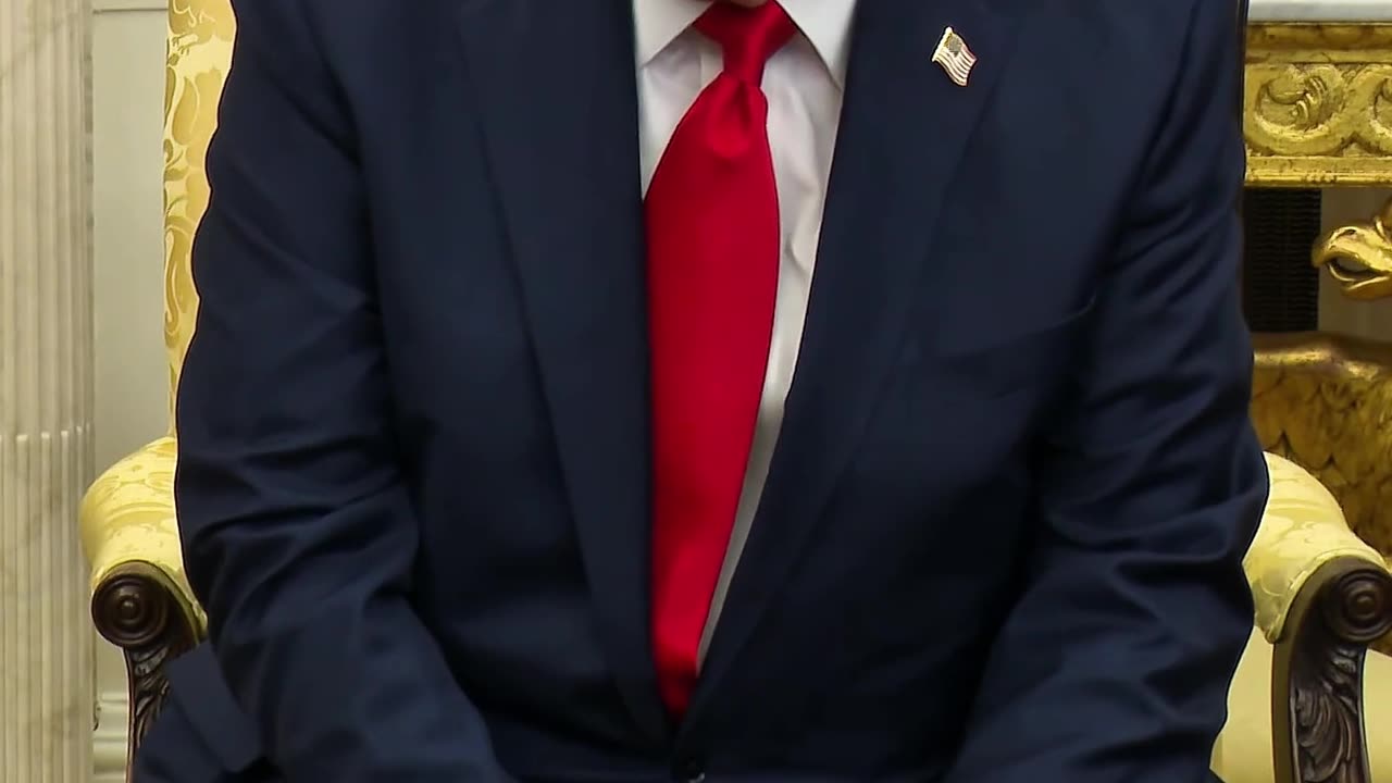 President Trump Drops a Bombshell on Bukele: Biden's Open Border Policy Exposed!