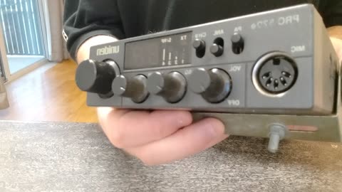 27Mhz SKIP AM CB Radio - Uniden