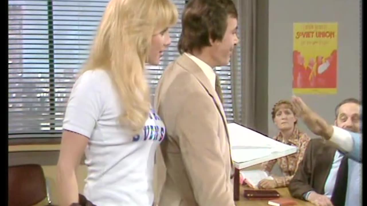 MIND YOUR LANGUAGE S02E01 - All Present if not Correct