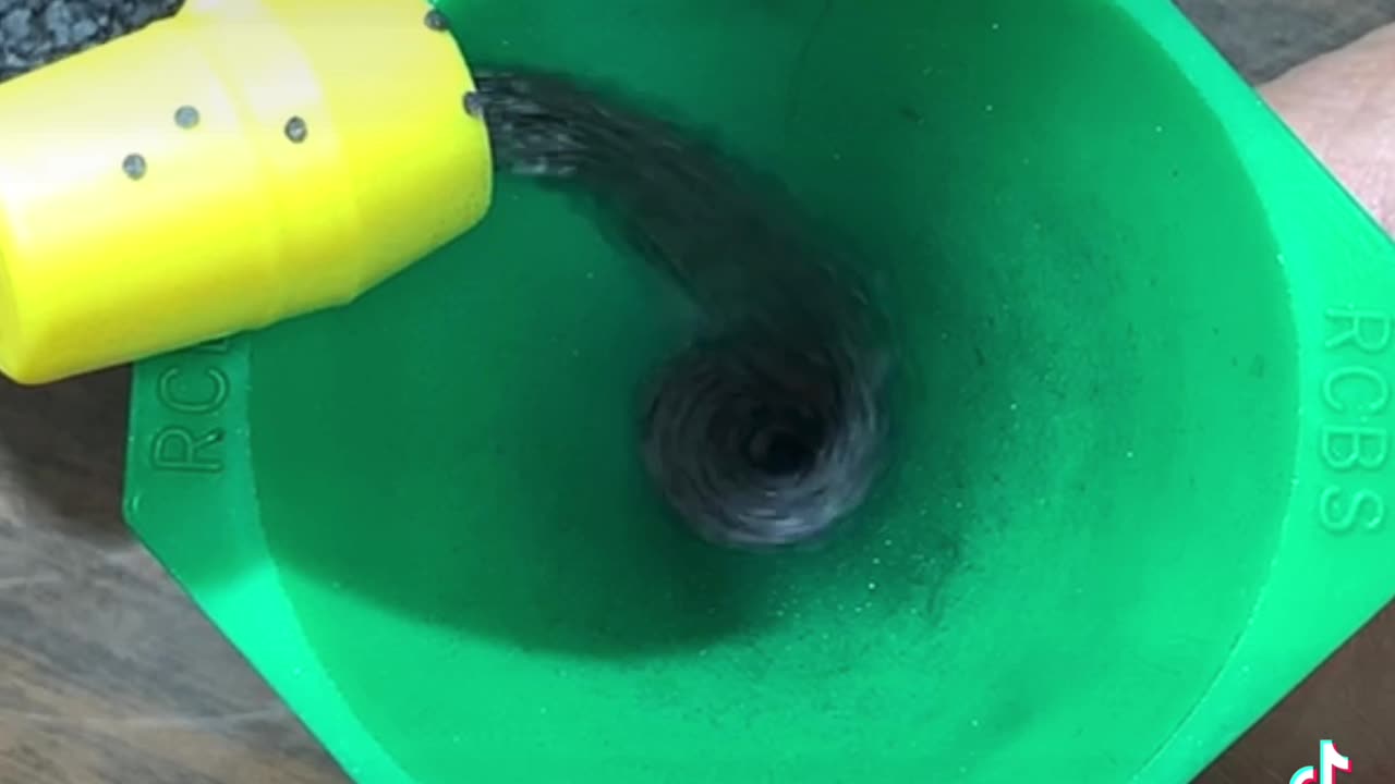 Reloading Short, Hand Weighing and Dropping Powder