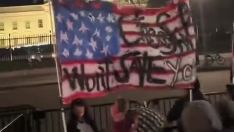 DC protesters right outside the White House aginst ICE