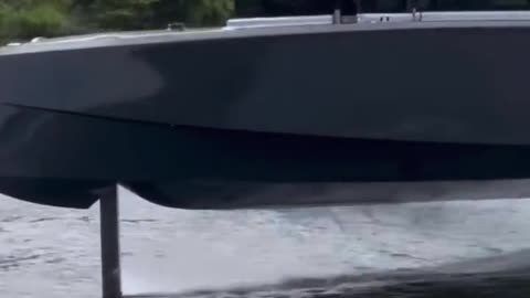 When the boat start's walking on water (via:@jeysonportillo876)