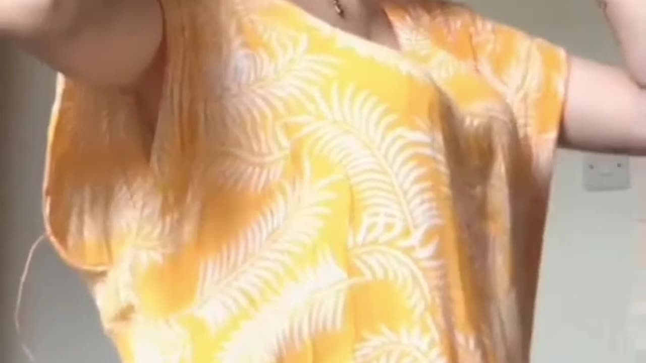 berdaster emang menggoda tapi lebih menggoda incess yang megang tongkat