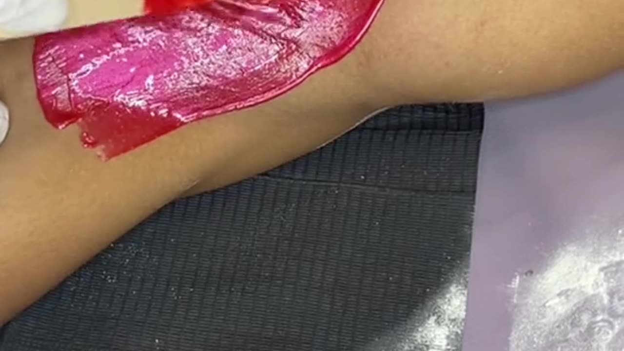 Underarm Waxing with Sexy Smooth Cherry Desire Scented Hard Wax | @lovingsbeautybar