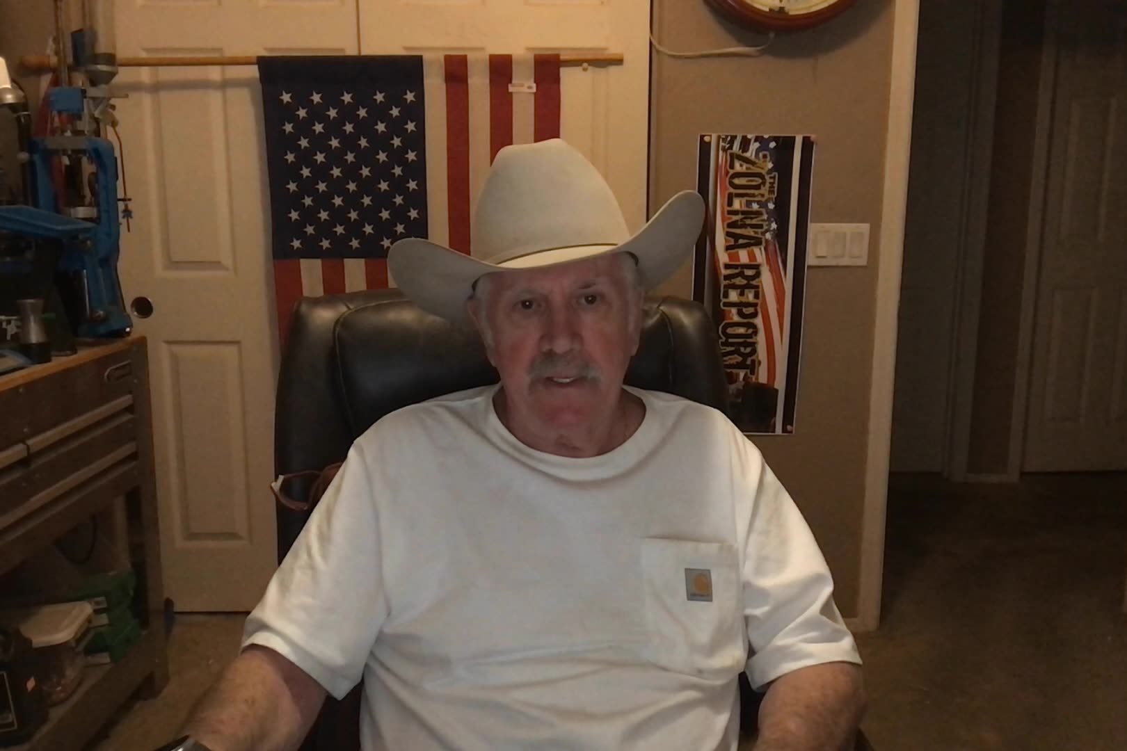 Sheriff Joe Arpaio Connects Unnamed Democratic President To Fake Government Documents!