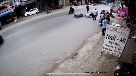 Shocking Car Crash Caught on Camera!