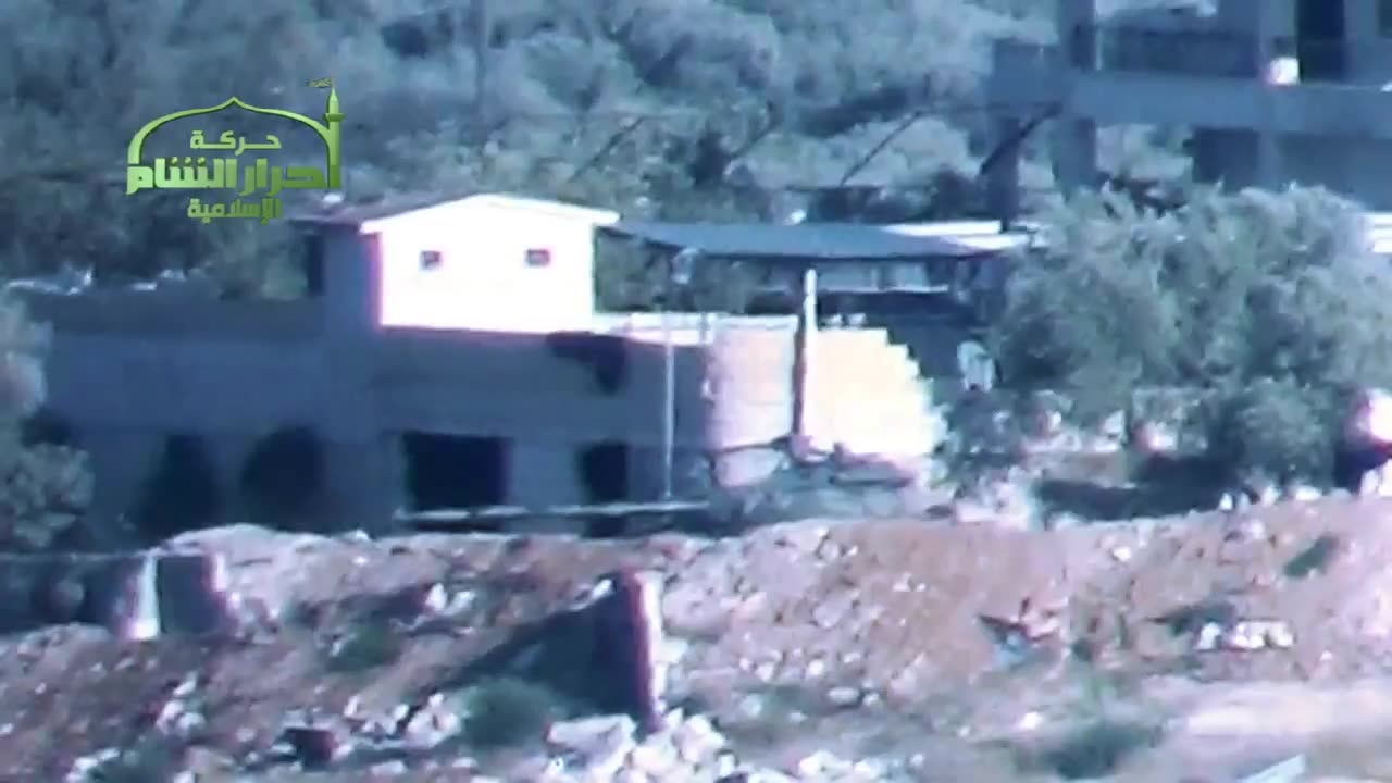 Syrian War TankvsTank Battle T-62 hit by rebel T-55 Idlib governate (Ahrar al Sham) 2013.10.25