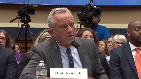 RFK Jr: "My vision is that every American is wearing a wearable (a real-time data collection device)” | New World Order sellout