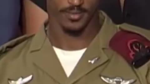 This Israeli hero, Avichail Reuven, ran 12 km straight into danger on October 7