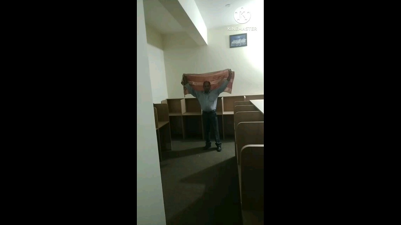 उन पर कुर्बान हो गए क्या