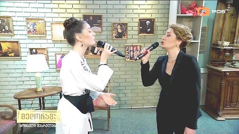ნატო გელაშვილი. თეთრი კლავიშები (თეთრ კლავიშებს) / ლიზა ჩიჩუა, ქეთი ასათიანი