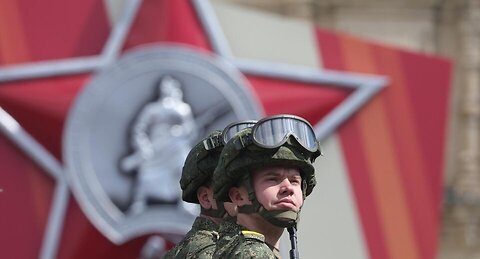 Spadochroniarze Ussuri ruszyli do Sum. Rozkaz Putina zaskoczył Ukrainę.