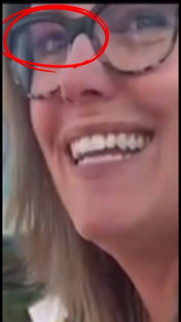 Katie Hobbs Exhibits Reptilian Humanoid Pupil Dilations 👀