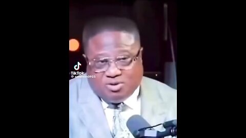 This man perfectly explains how Trump can become President for a third term…genius.