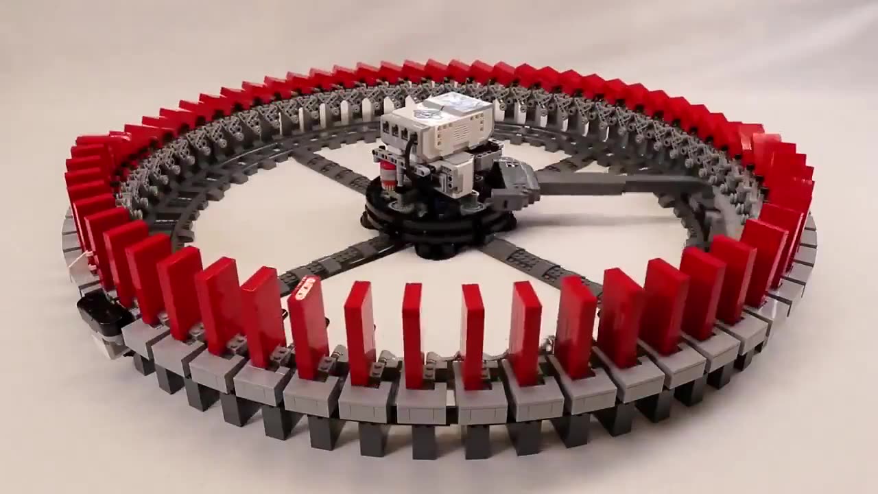 🤯✨ Mesmerizing Endless Lego Domino Loop Will Blow Your Mind! | FeedMyCuriosity