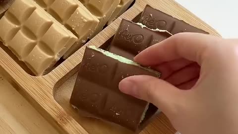 I can t stop eating chocolate