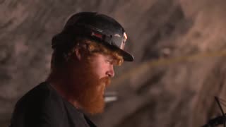 Oliver Anthony Music - Ole Red (Live From The Coal Mines)