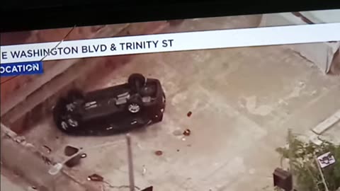 La pursuit ends in wild crash