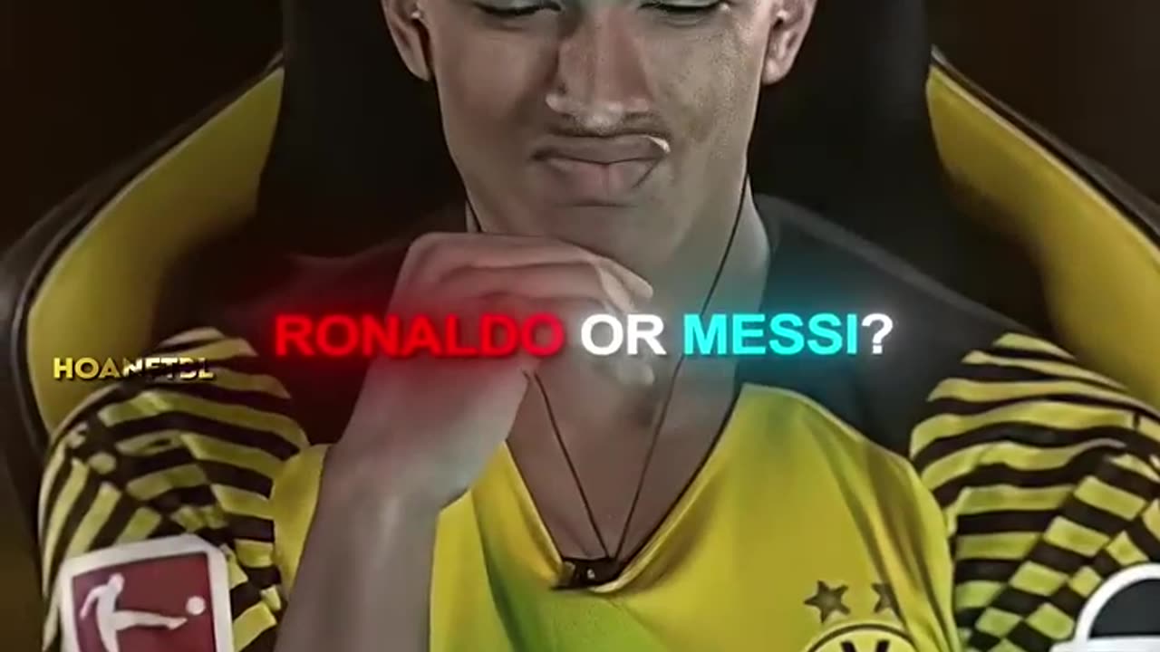 Ronaldo Turns Bellingham Into His Fan..