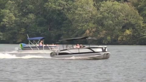 Officials investigating deadly boat crash on Lake Hamilton