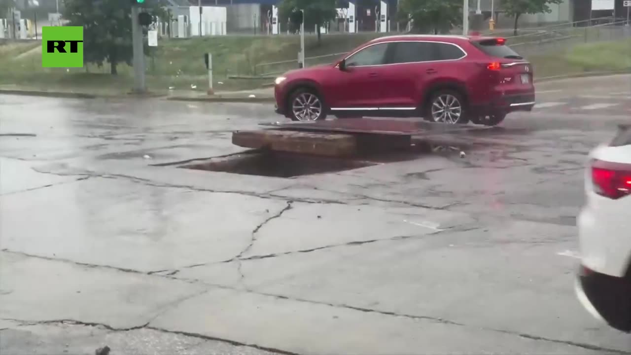 Flash flooding in St. Louis, Missouri turned a storm drain into a MONSTER geyser