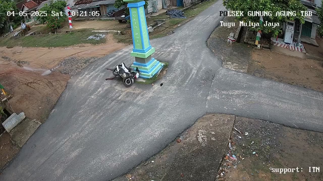 CCTV camera motorbike unlucky crashes into monument