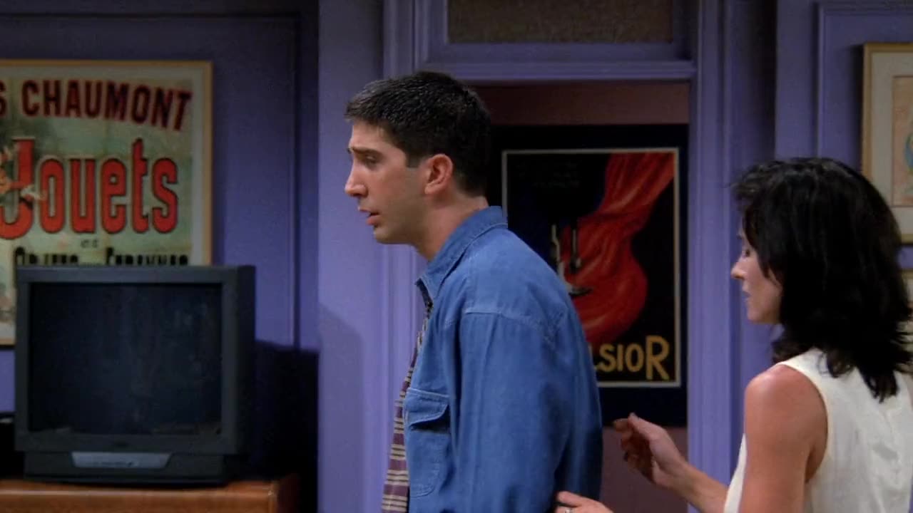 02 - The One with the Sonogram at the End