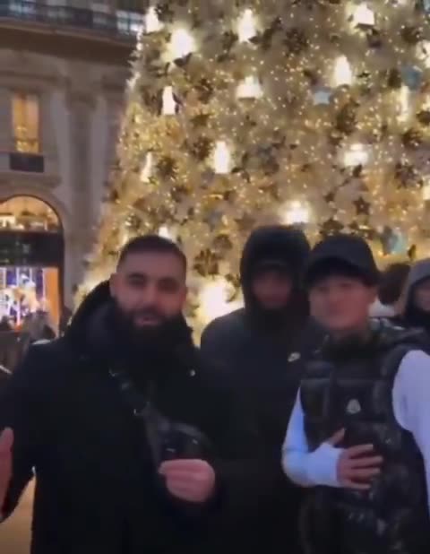 A Muslim interrupted a Christmas celebration in Milan by reciting Quran aloud!