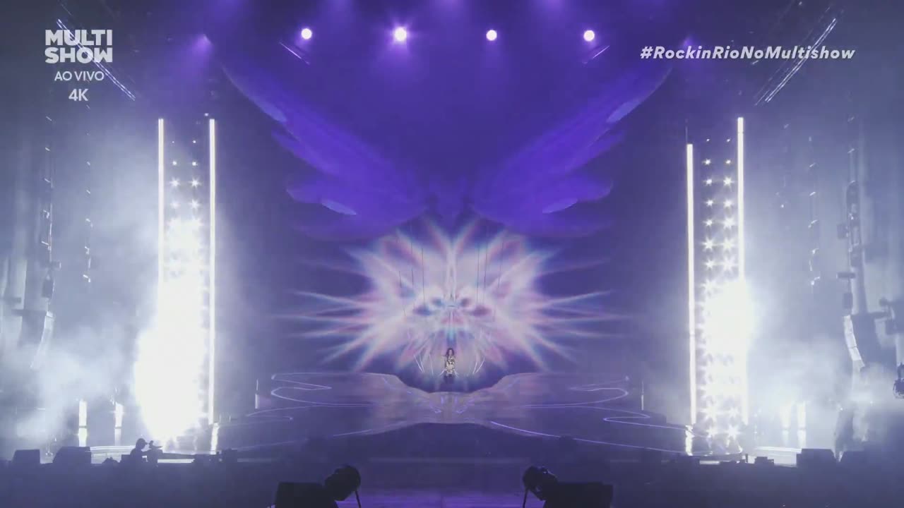 WOMAN'S WORLD (remix) - Katy Perry (live)