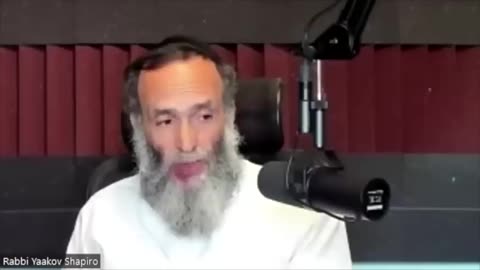 Rabbi explains a fake Israeli Nation, language, identity theft from Zionists