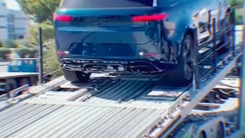Witness the Range Rover Unload! | Epic Open Car Shipping Adventure