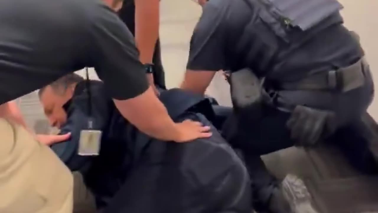 Senator Padilla Handcuffed at Noem’s Press Conference: The Price of Breaking Protocol