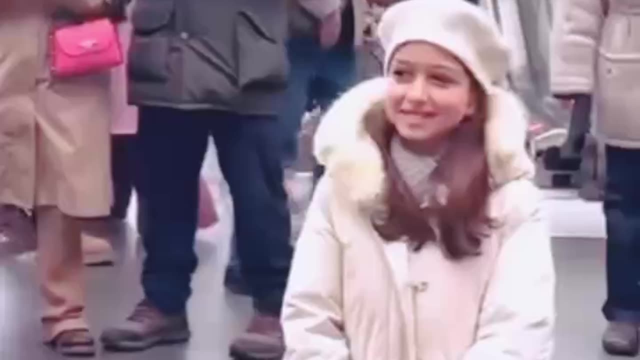 shoked_beautiful_babygirl_whenshe start singing song #shoked full video subscribe
