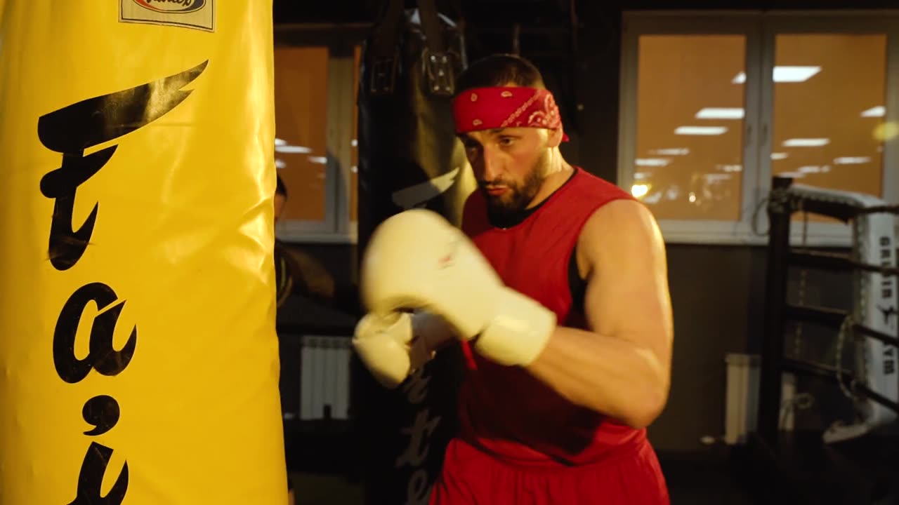 boxing men