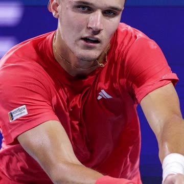 Mensik stuns Djokovic to claim Miami Open glory!