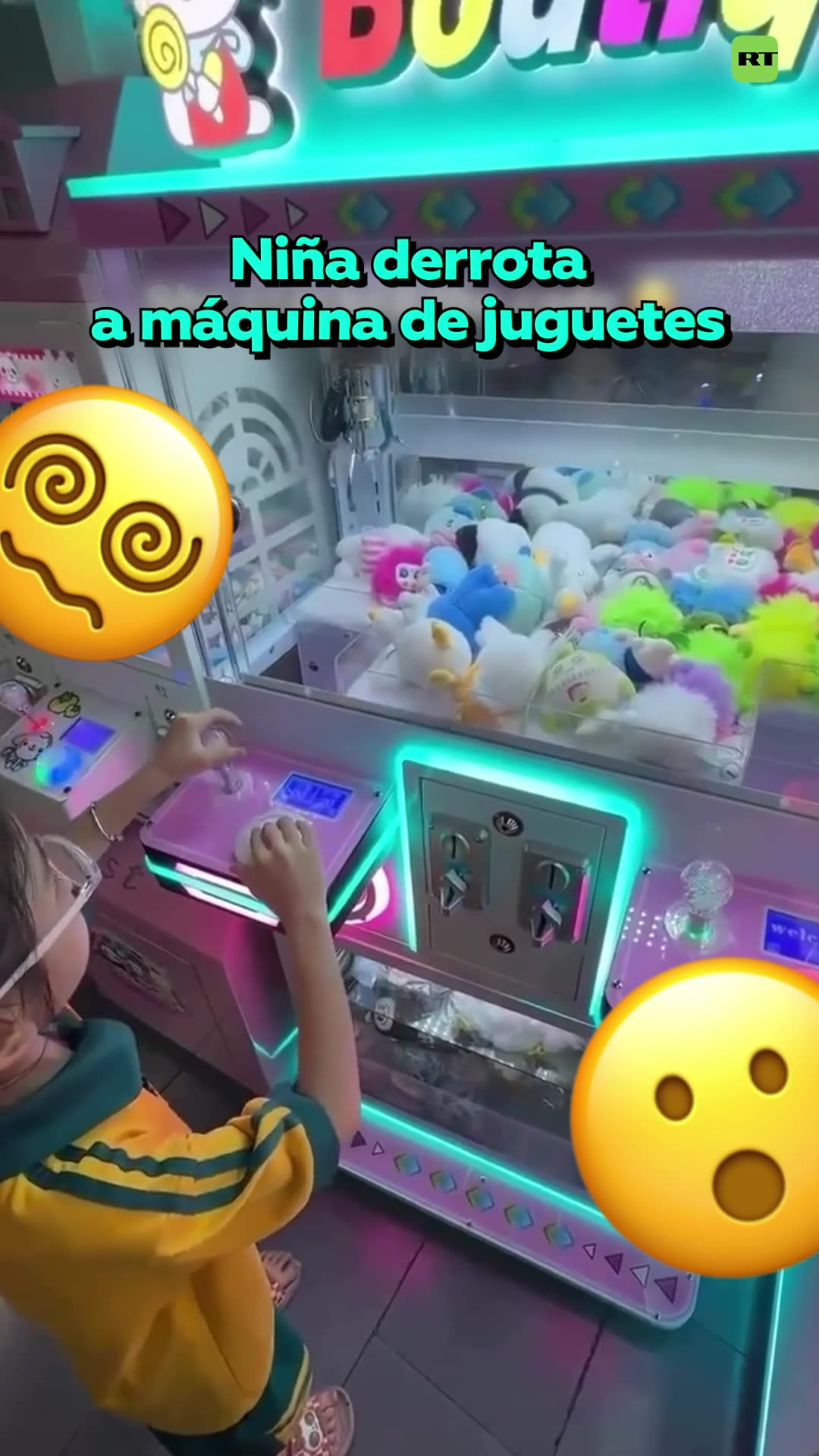 Una niña hackea la máquina que te robó el dinero cuando eras adolescente