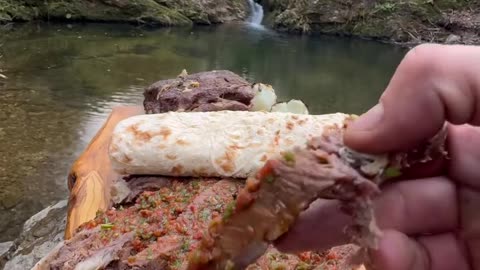 Çamurda Dana Kaburga Pigirme / Cooking beef ribs in mud soil