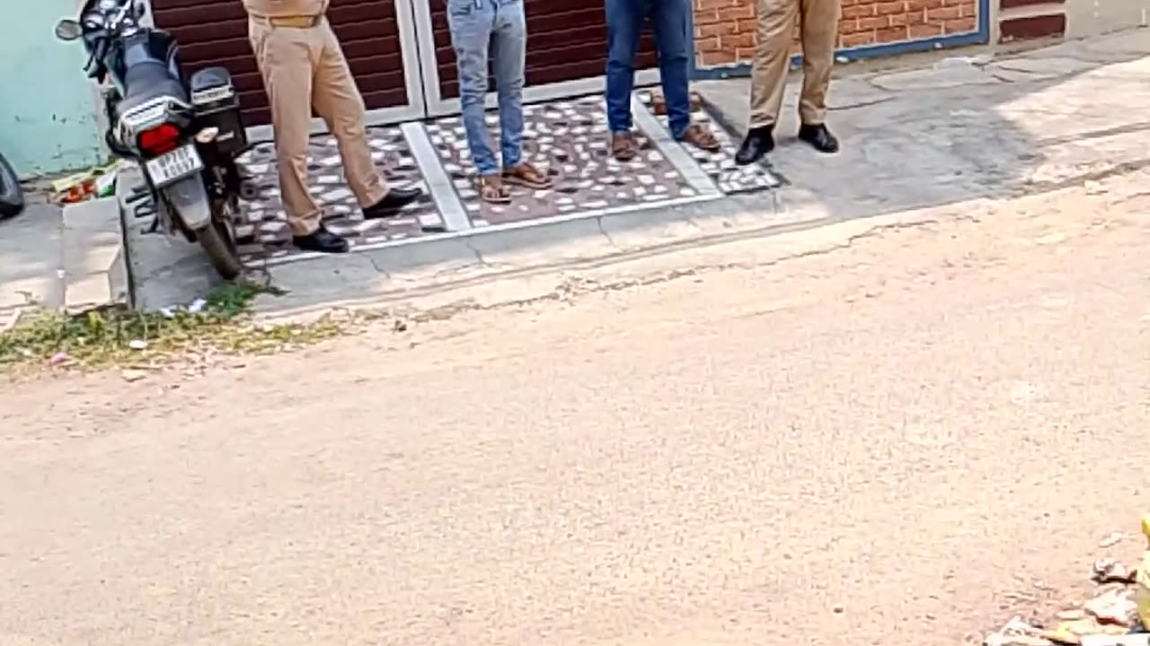 Neighbours called police to tresspass in my house