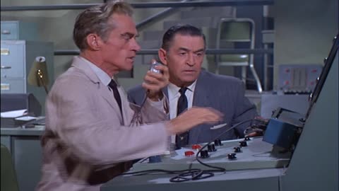 Superagente 86 - T01E19 - Retorno a la vieja pizarra de dibujo (1966)
